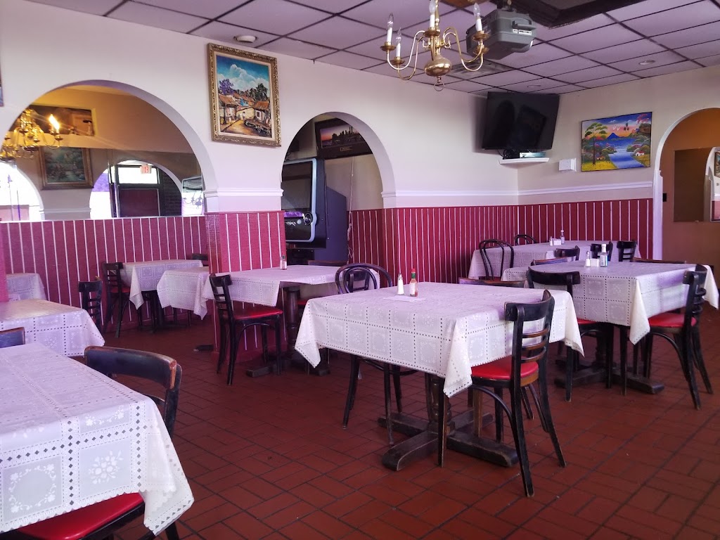 La Paz Restaurant 22041