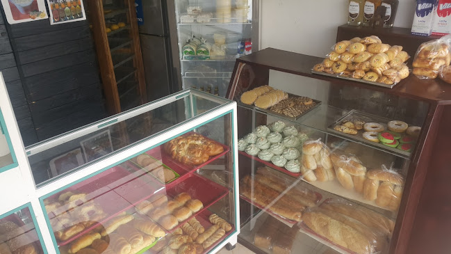 Panadería y pastelería Eugeneva (Pan Venezolano)