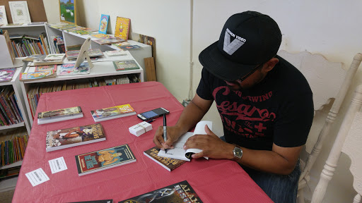 Book Store «Dead Tree Books», reviews and photos, 5645 S Flores St #105, San Antonio, TX 78214, USA