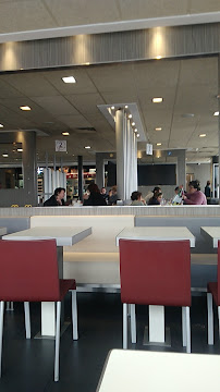 Atmosphère du Restauration rapide McDonald's à Flers-en-Escrebieux - n°9