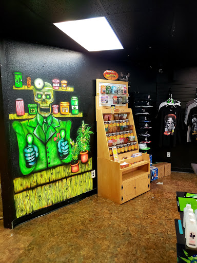 Tobacco Shop «Dr. Greenthumbz smoke shop», reviews and photos, 1011 SE Walnut St d, Hillsboro, OR 97123, USA