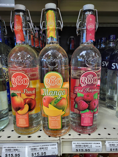 Liquor Store «Hillsboro Liquor Store», reviews and photos, 2055 SE Tualatin Valley Hwy #14, Hillsboro, OR 97123, USA