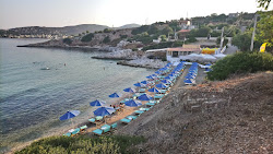 Limniona Bay'in fotoğrafı küçük koy ile birlikte