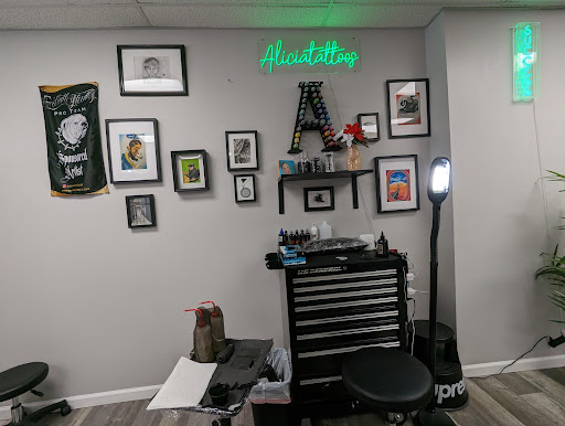 Explore tattoo ideas mother, creative tattoo ideas in Hartford, available at ART Tattoo Studios