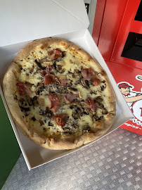 Plats et boissons du Pizzas à emporter Pizza en libre service LA PIZZ à La Bastide-de-Sérou - n°2