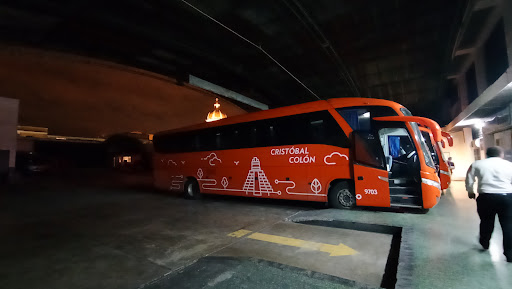 Autobuses Cristóbal Colón
