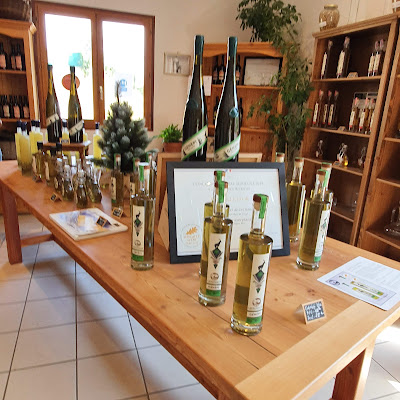 Distillerie Lachanenche à Méolans-Revel