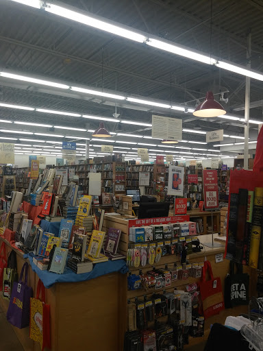 Book Store «Half Price Books», reviews and photos, 3185 Princeton Rd, Hamilton, OH 45011, USA