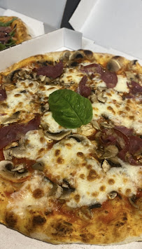 Plats et boissons du Pizzas à emporter MIA ITALIA à Serrières - n°8