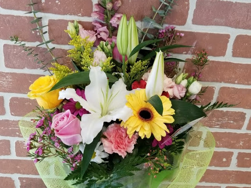 Florist «Gerties Flowers», reviews and photos, 806 Meacham Ave, Elmont, NY 11003, USA
