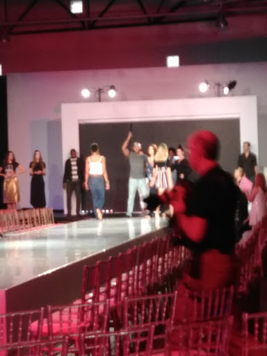 Shopping Mall «Channelside Bay Plaza», reviews and photos, 615 Channelside Dr #117, Tampa, FL 33602, USA