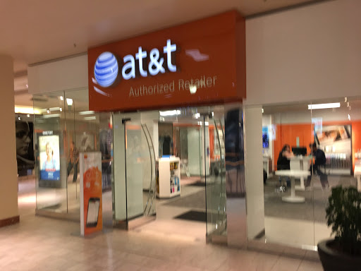 Cell Phone Store «AT&T Authorized Retailer», reviews and photos, 2092 Layton Hills Pkwy, Layton, UT 84041, USA
