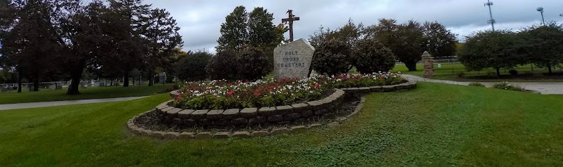 Holy Cross Cemetery (Milwaukee)