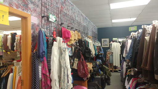 Thrift Store «Treasures Galore The Indoor Garage Sale Thrift Store», reviews and photos, 1964 Rahncliff Ct #800, Eagan, MN 55122, USA