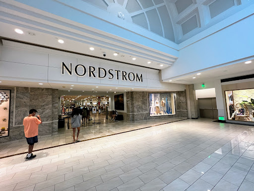 Nordstrom, 190 N Gulph Rd, King of Prussia, PA 19406, USA, 