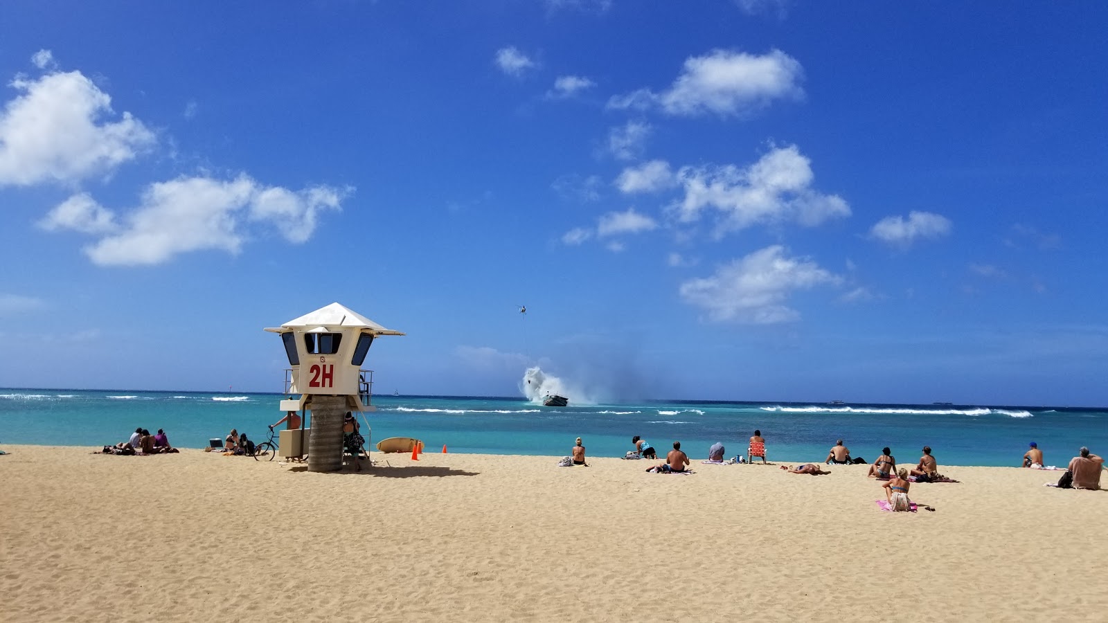 Foto di Kaimana Beach e l'insediamento