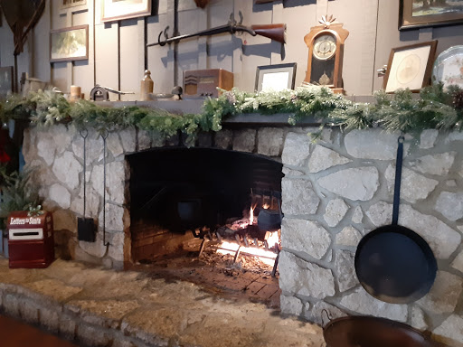 American Restaurant «Cracker Barrel Old Country Store», reviews and photos, 4210 Marlane Dr, Grove City, OH 43123, USA