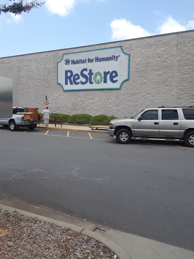 Habitat for Humanity Charlotte ReStore, 1133 N Wendover Rd, Charlotte, NC 28211, Thrift Store