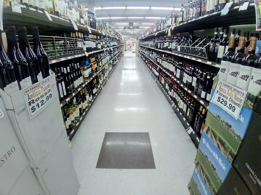 Liquor Store «Yankee Spirits», reviews and photos, 376 Main St, Sturbridge, MA 01566, USA