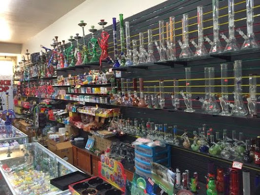 Tobacco Shop «Peace Pipe Smoke Shop», reviews and photos, 3282 El Camino Real, Santa Clara, CA 95051, USA