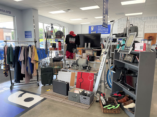 Thrift Store «Goodwill Petersburg Retail Store», reviews and photos