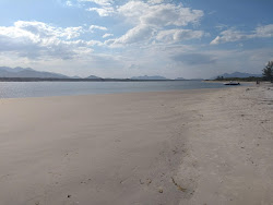 Pontal da Ilha Plajı'in fotoğrafı - rahatlamayı sevenler arasında popüler bir yer