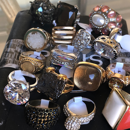 Boutique «Luxe Boutique and Consignment», reviews and photos, 931 N State Rd 434, Altamonte Springs, FL 32714, USA