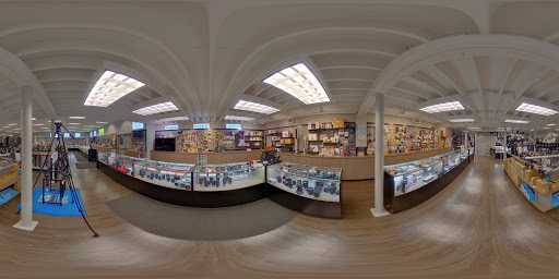 Camera Store «Roberts Camera», reviews and photos, 220 E St Clair St, Indianapolis, IN 46204, USA