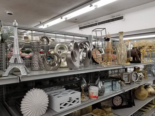 Clothing Store «Burlington Coat Factory», reviews and photos, 6875 Southland Dr, Middleburg Heights, OH 44130, USA