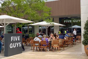 Five Guys Viladecans The Style Outlet image