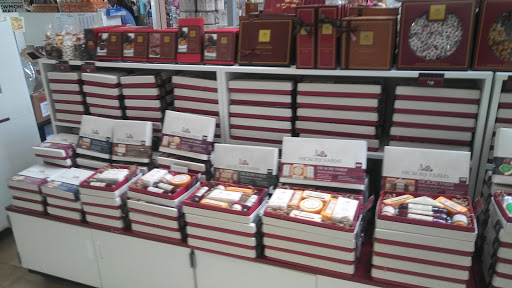 Shopping Mall «Viewmont Mall», reviews and photos, 100 Viewmont Mall, Scranton, PA 18508, USA