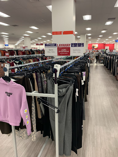 Clothing Store «Burlington Coat Factory», reviews and photos, 275 Main St #4, White Plains, NY 10601, USA