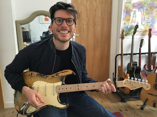 Guitar Lessons Clapham : London Music Academy