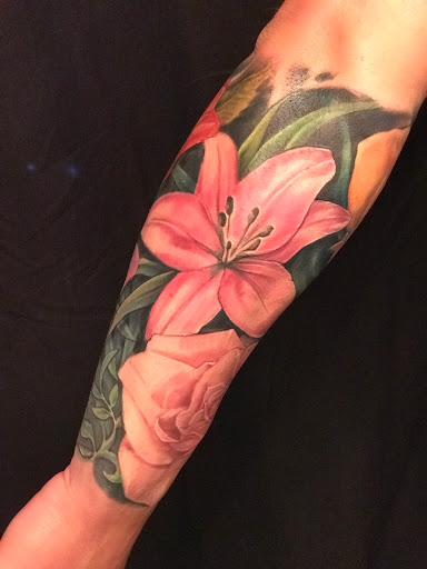 Explore kansas city chiefs tattoo ideas, creative tattoo ideas in Pittsburgh, available at inkadinkadoo tattoo studio