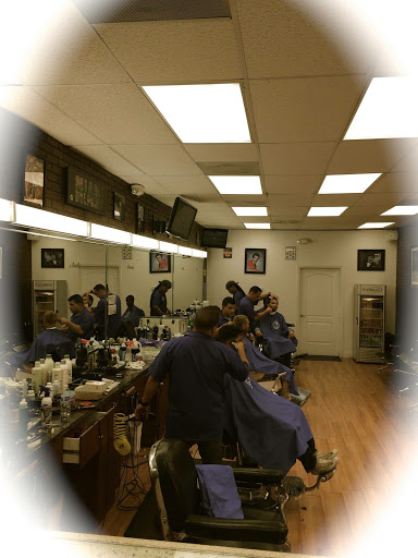 Barber Shop «T&T Barbershop», reviews and photos, 2215 S Federal Hwy, Fort Lauderdale, FL 33316, USA