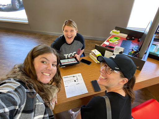 Cell Phone Store «Verizon Authorized Retailer, TCC», reviews and photos, 3639 E Main St, Richmond, IN 47374, USA