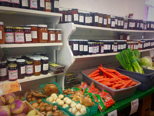 Produce Market «Highland Orchards Farm Market», reviews and photos, 1431 Foulk Rd, Wilmington, DE 19803, USA