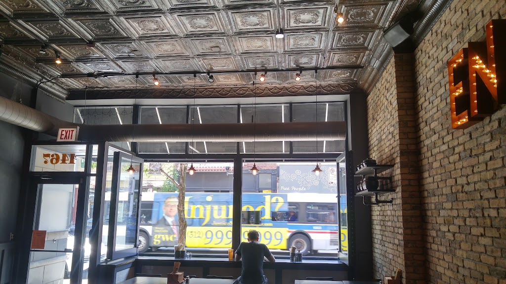 En Hakkore Sushi Burrito & Poke Bowl 60622