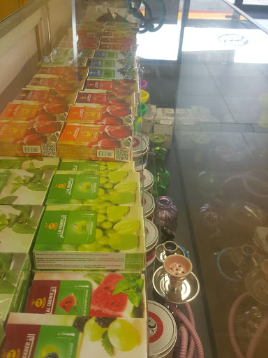 Vaporizer Store «Lil Buddha Vapor & Smoke Shop», reviews and photos, 6916 Big Bend Rd, Gibsonton, FL 33534, USA