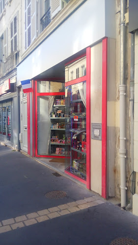 R & B Multi Shop à Orléans