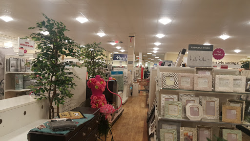 Department Store «Marshalls & HomeGoods», reviews and photos, 731 Centerview Blvd, Kissimmee, FL 34741, USA