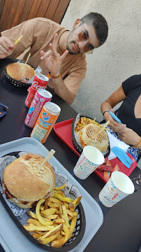 Plats et boissons du Restaurant de hamburgers Doudou Burgers à Les Vans - n°8