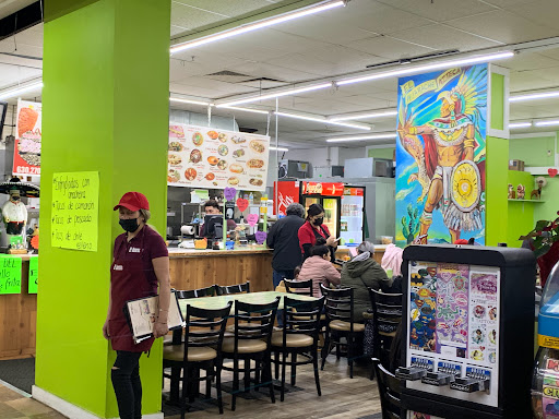 Flea Market «Fox Valley Flea Market», reviews and photos, 840 N State St, Elgin, IL 60123, USA