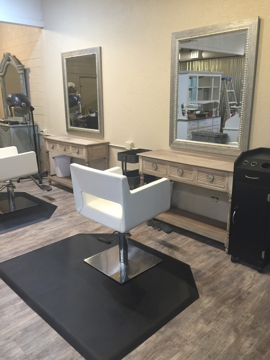 Main Paper & Party Inc