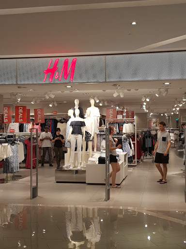 H&M