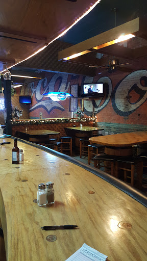Bar & Grill «Richards Restaurant & Lounge», reviews and photos, 19 N McIntosh St, Elberton, GA 30635, USA