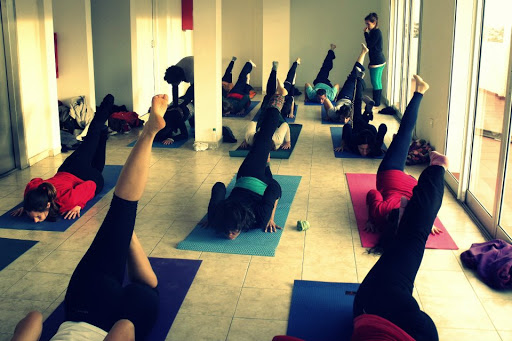 Fer_Basanti Yoga + Movimiento Vital