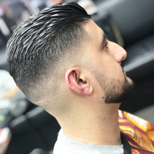 Barber Shop «Avenue Barbershop», reviews and photos, 68-32 Myrtle Ave, Glendale, NY 11385, USA