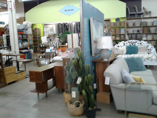 Furniture Store «Cost Plus World Market», reviews and photos, 2155 W 22nd St #500, Oak Brook, IL 60523, USA