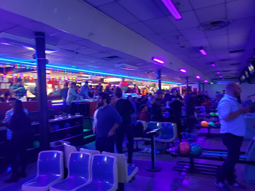 Bowling Alley «Pickwick Bowl», reviews and photos, 921 W Riverside Dr, Burbank, CA 91506, USA